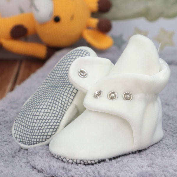 Anti-Slip Sole, Fleece Baby Booties, Newborn Home Booties, Sweat Proof Organic Cotton Lining, White - The Baby Penguin
