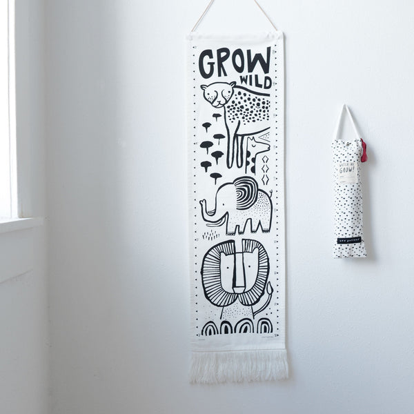Canvas Growth Chart - Safari - The Baby Penguin