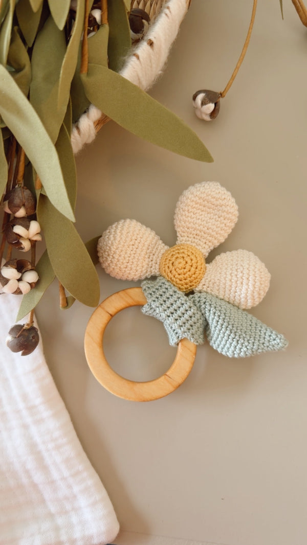 Flower Rattle