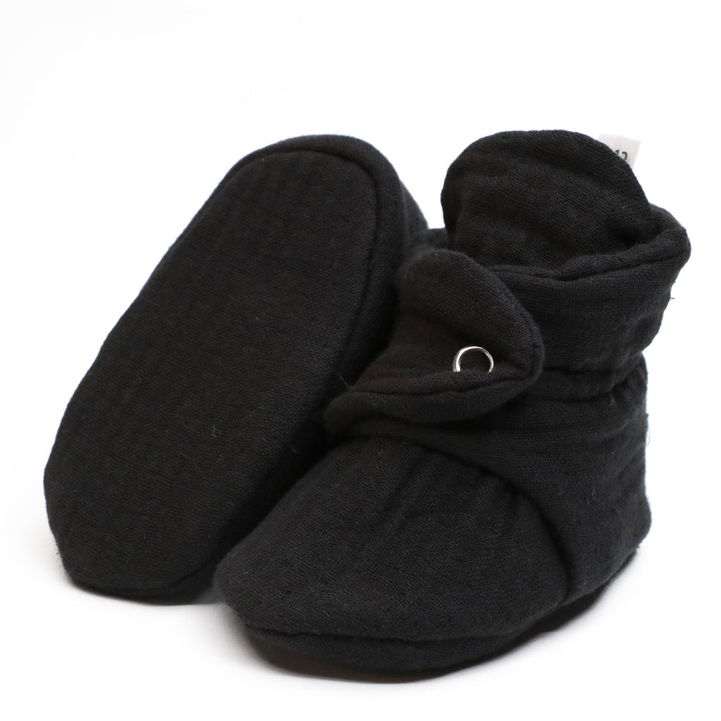 Muslin Stay On Baby Booties Black - The Baby Penguin
