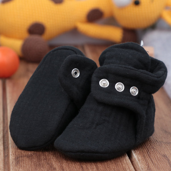 Muslin Stay On Baby Booties Black - The Baby Penguin