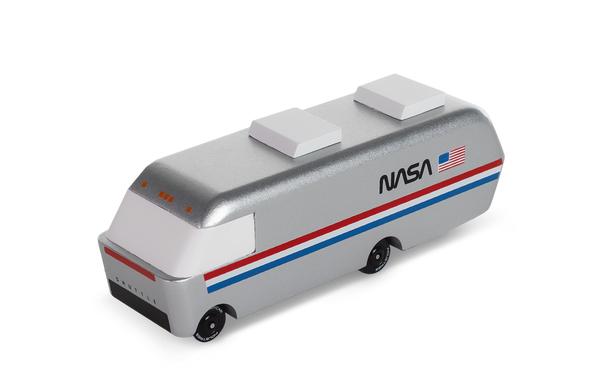 NASA Astrovan: The Journey to Space | RVs & Buses | The Baby Penguin