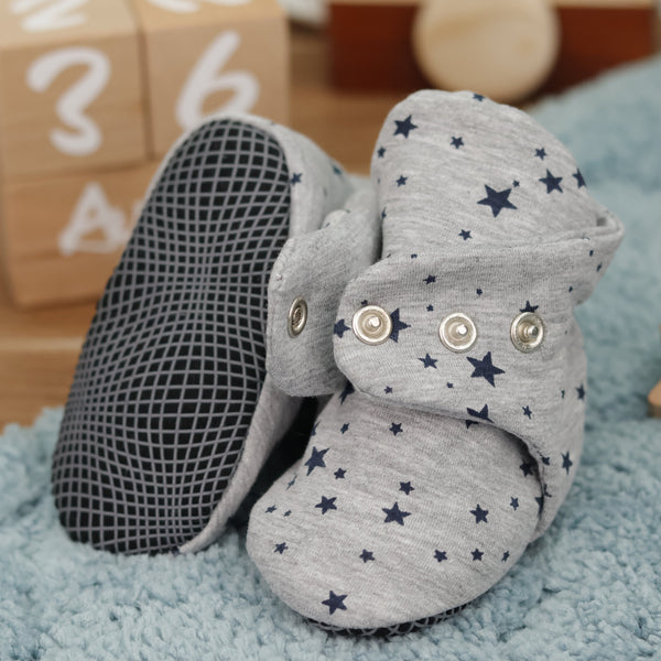 Organic Cotton Baby Booties, Non-Slip Sole, Cotton Newborn Booties Home Nursery Shoes, Star Gray - The Baby Penguin