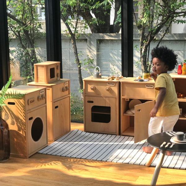 Sink - Top Sustainable Toy - PlanToys USA - The Baby Penguin