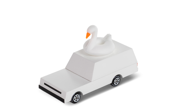 White Swan Wagon | Cars | The Baby Penguin